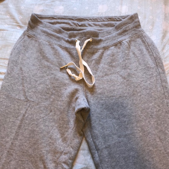 Calvin Klein sweats - Picture 3 of 5